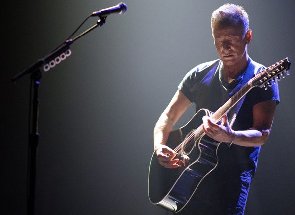 [News]'Springsteen on Broadway' director Thom Zimny to appear at Monmouth U． screening - NJArts．net njarts.net/film/springste… Monmouth University in West Long Branch will host a screening of 'Springsteen on Broadway' with its director, Thom Zimny, Jan． 13 at 4 p．m．