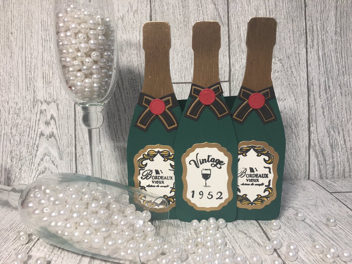 Jodietonic's tweet photo. Come celebrate with me @tonicstudios @hochanda_tv from 6 pm Saturday night https://t.co/Q4hRVTgGS0