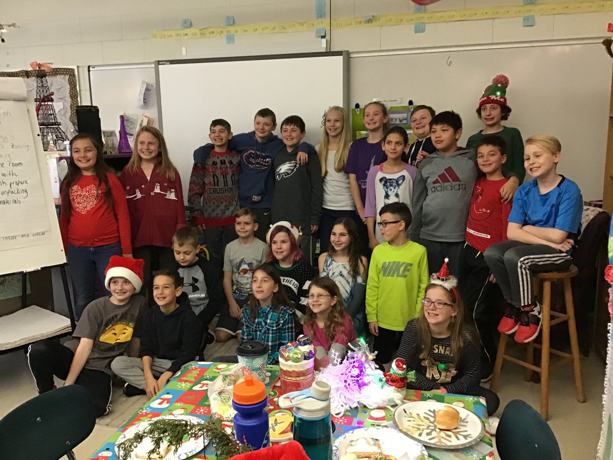 Ss celebrated the coming of the holidays in style! They proudly decorated cookies, played games, ate and enjoyed each other’s company. <a href="/CBWarwickElem/">Warwick Elementary School CBSD</a>