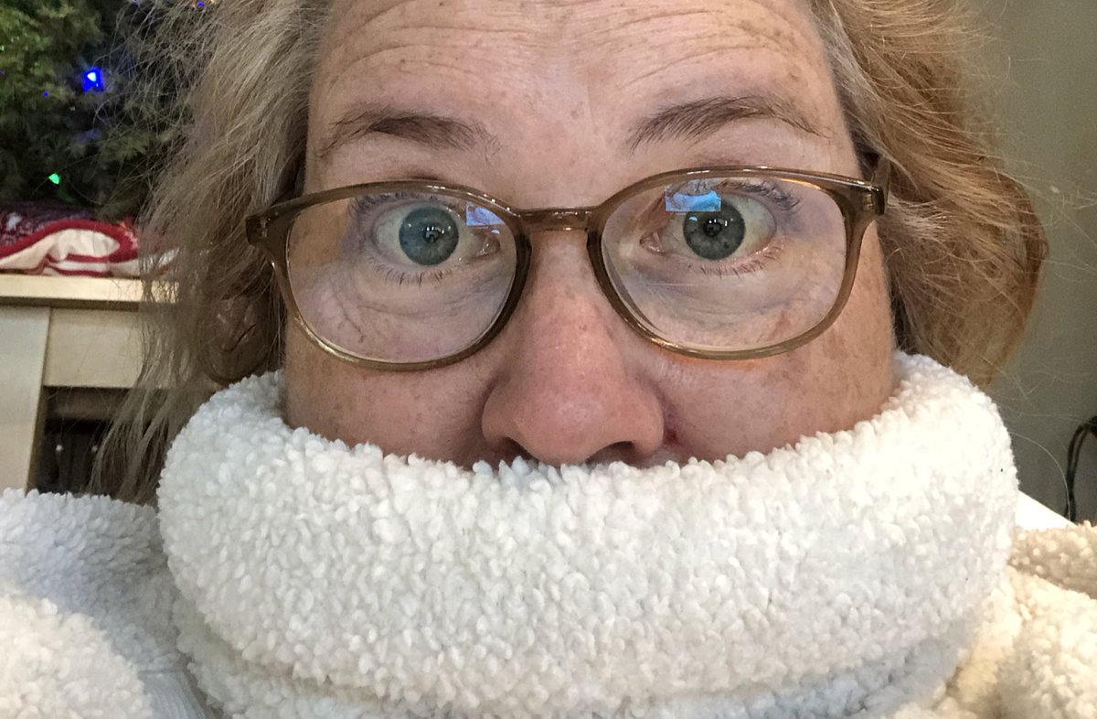 jcarole's tweet image. Coolest tweet I’ve written this year so far: I am hustling today to get my manuscript to my editor, @VProofreader so I can get book one pitched! #thinkgoodthoughts #itsgotime #WritingLife #writing