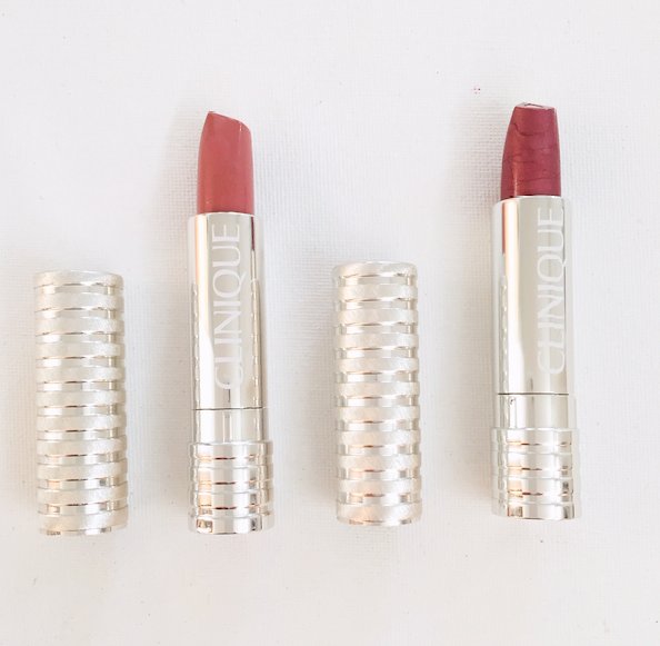 davelackie's tweet image. What I love about Clinique's Dramatically Different Lipstick is the core of moisturizing ingredients in each one. I'm giving away shades 09 &amp;amp; 11. To enter, follow @davelackie &amp;amp; RT