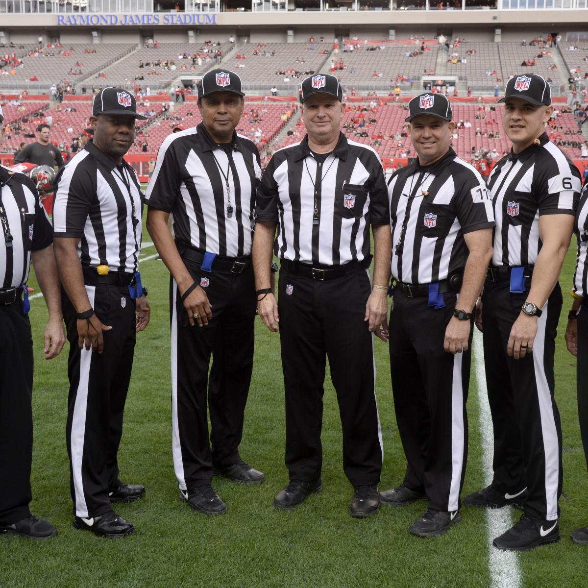 DenverDave30's tweet photo. The New England Patriots reveal a new jersey that they'll wear for the 2018-2019 playoffs https://t.co/e1mB9BY3iA