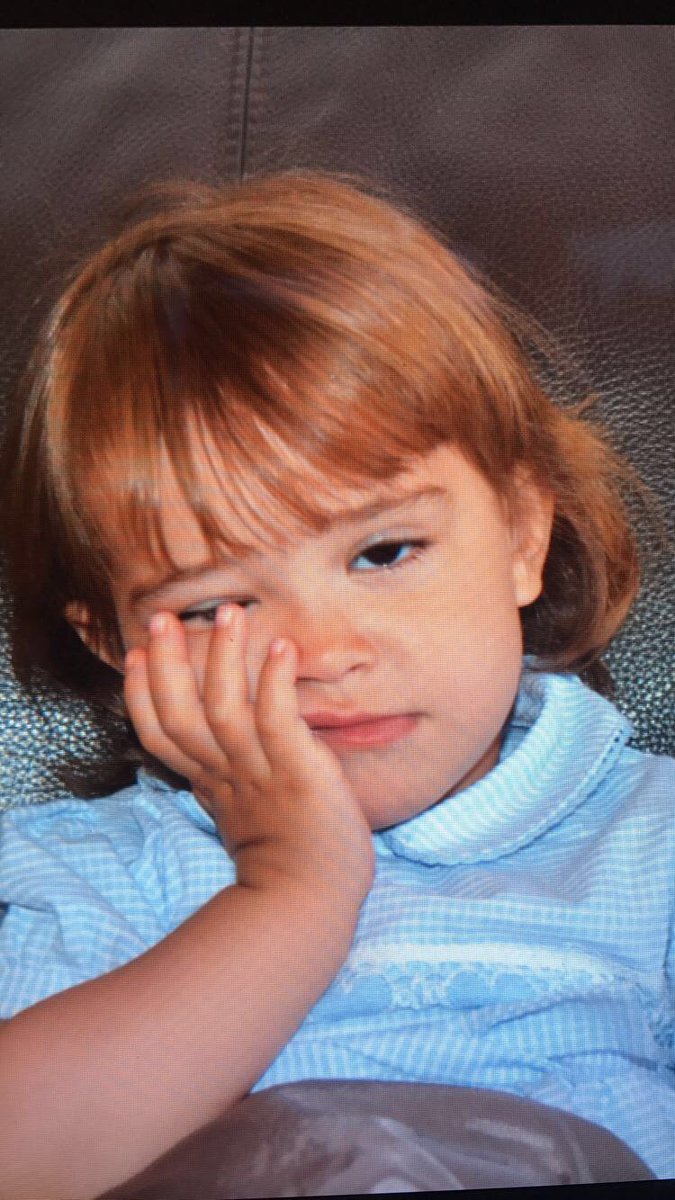 Andreactions's tweet photo. Mood face aux disquettes des prétendants....... https://t.co/dI0UrsclLB
