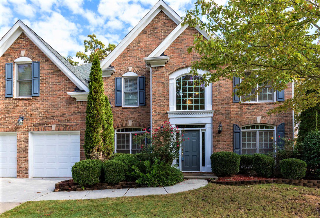 WRTheCollective's tweet image. A right &amp;amp; then a left off of Scenic Hwy 124 takes you to 1422 Dayspring Trace, a 5-bedroom stunner in sought-after #LawrencevilleGA. With a huge family room, backyard &amp;amp; just down the street from The Shoppes at Webb Gin, you'll definitely want to see more: bit.ly/2CMOh2F.