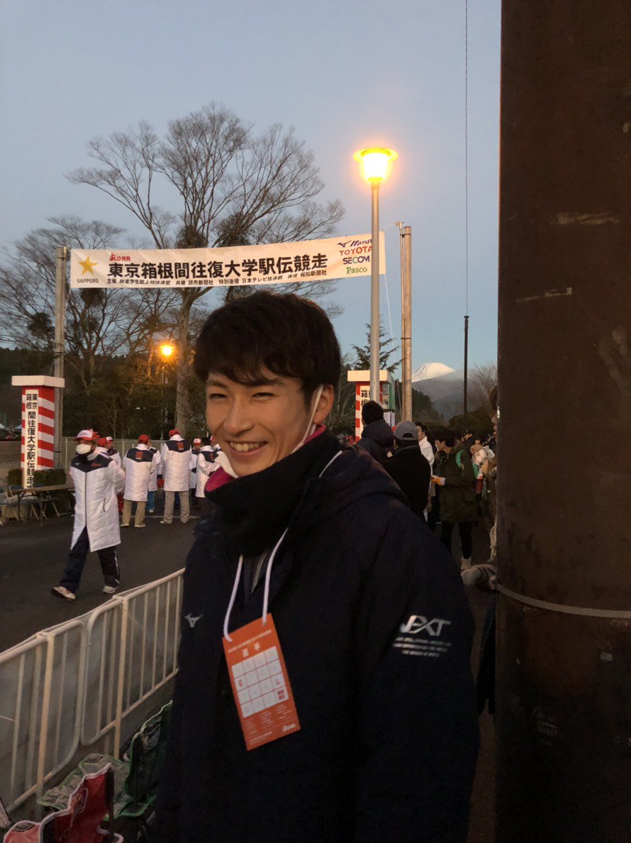 f08029762677's tweet photo. まもなく学連選抜��して弟が箱根駅伝六区を走ります。
応援よろしくお願いします。 https://t.co/y85CZChVXj