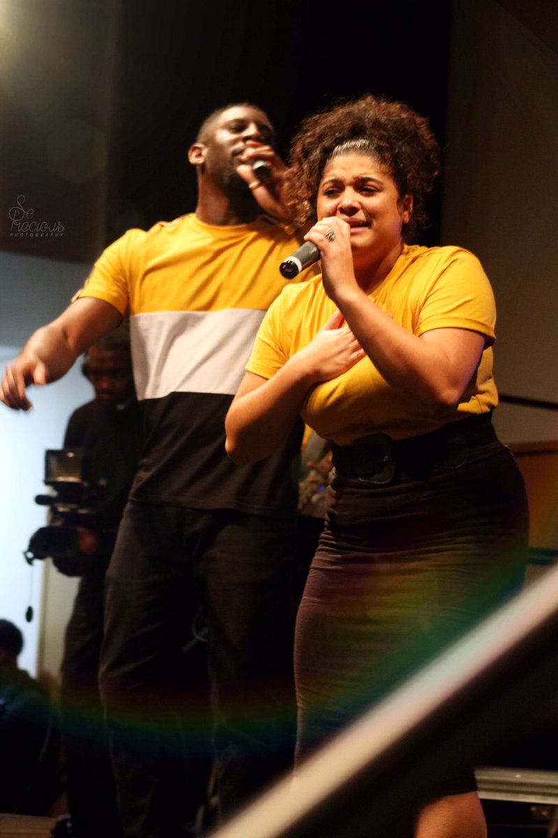 theprojectsmin's tweet image. 2018 was an amazing year but 2019 is about to be phenomenal! There was no better way to introduce the new year than being with the team doing what we love 🙌🏽 
.
.
📸: @SoPrecious__ 

#theprojects #musicians #singers #gospelband #ukgospelband #ukgospel