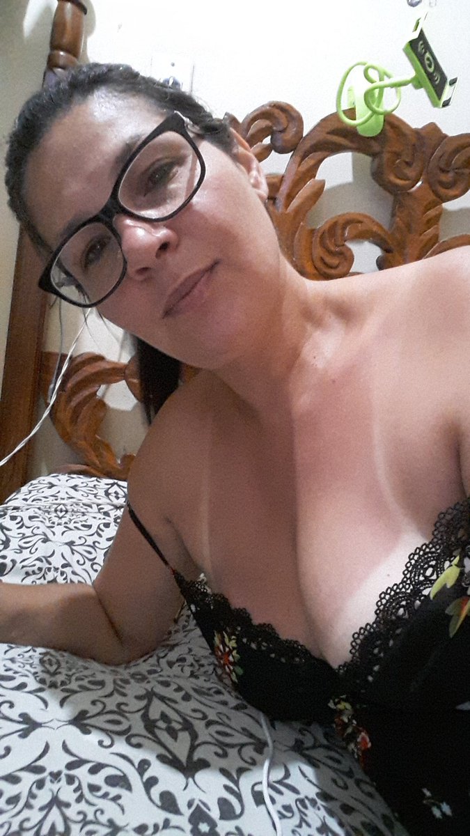 amandia_menezes's tweet photo. Boa noite zamores 💋
#sonhos #amandiamakeup #bronze #abais #marquinhadesol #vida #blindadaporDeus https://t.co/UyAV9s5B1T