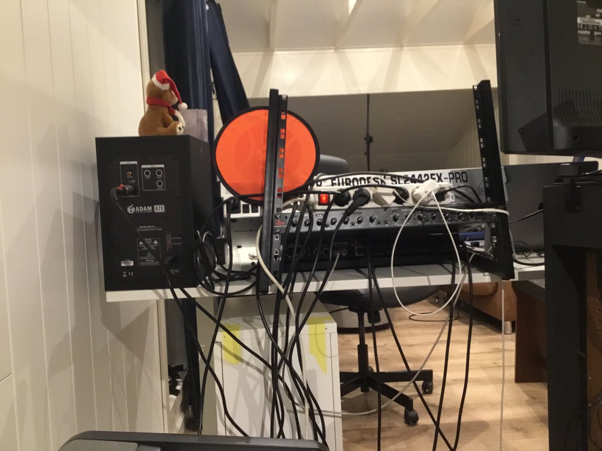 ragawuffins's tweet image. #ProjectStudio So I heard u like cables? Just imagine 16 more XLR mic cables ....