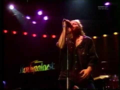 unicirai2's tweet photo. “Con “Latin Lover” feci #RockPalast che andava in onda su tutti i canali europei ed era solo per americani e inglesi. Era impossibile essere presi. Da lì fu un successo enorme e venni travolta da tutto, dalla tournée e dai ritmi. Fu un casino” @GiannaNannini #UNICI https://t.co/aoNQOAbkko