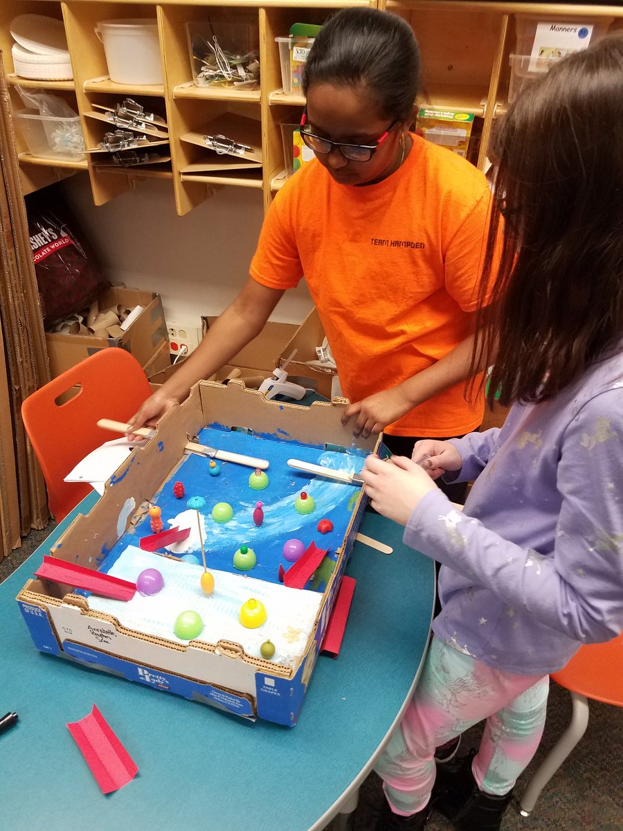 Mr_d_Hampden's tweet photo. #HampdenDragons #CVSD5th grade pinball machines coming to life. #CVExplorations #CVproud https://t.co/p2sf3kfUVZ