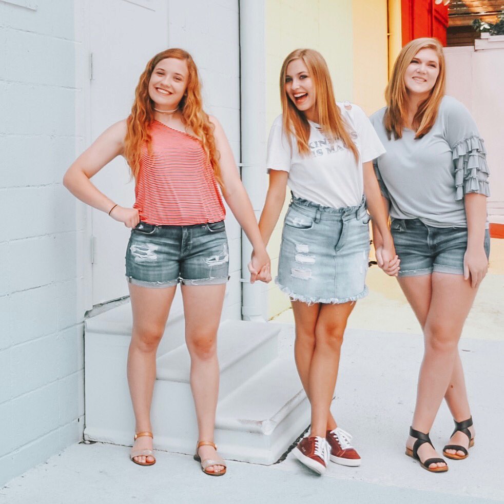 new year, same sisters !¡