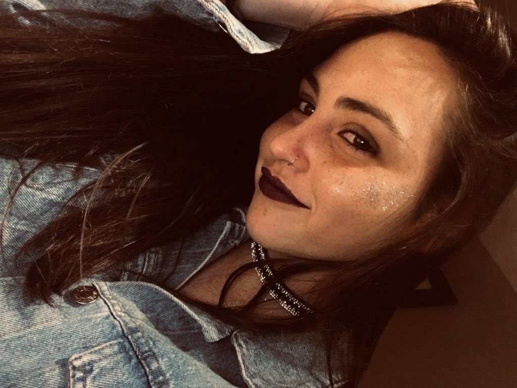 _lupiolo's tweet photo. Estaba borracha pero salí linda https://t.co/mikVa3R4D3