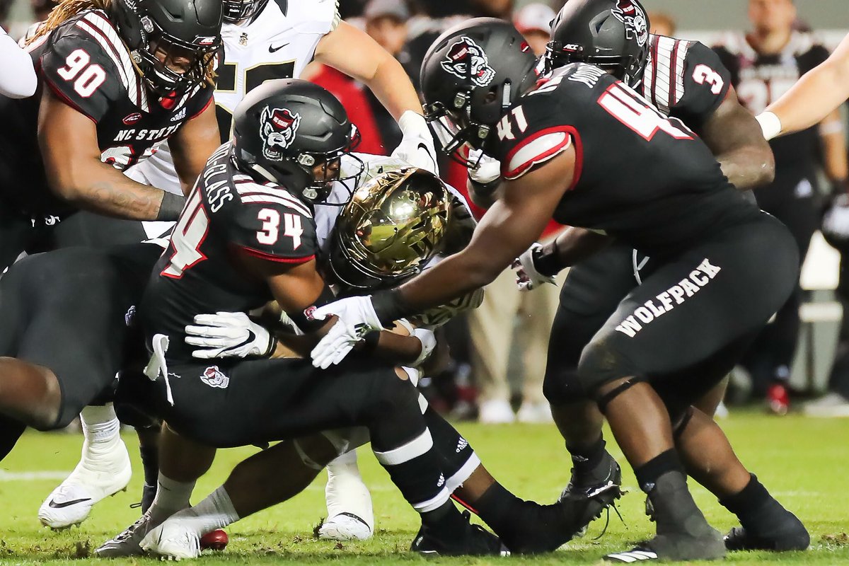 CoachKiddGlass's tweet image. Gotta be better in 2019 no 🧢.... Epic  year!!! #BackToTheLab...🔋💎