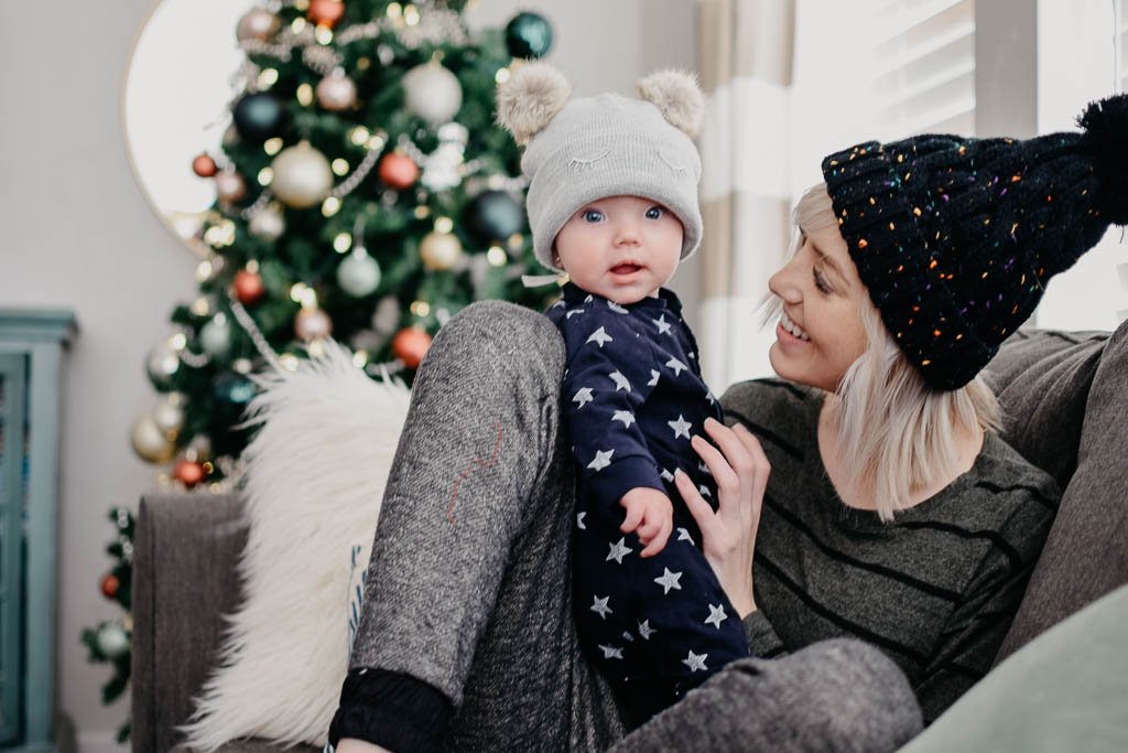 JamieEricksen's tweet photo. #ad We're all stocked up on #abreva #breatheright @clorox @robitussinbrand and #theraflu from our local @krogerco to help us survive the cough and cold this season! See the blog post for savings on all these life-saving products this season! @sofablife #soothesoftheseason https://t.co/tni7QjRCcM
