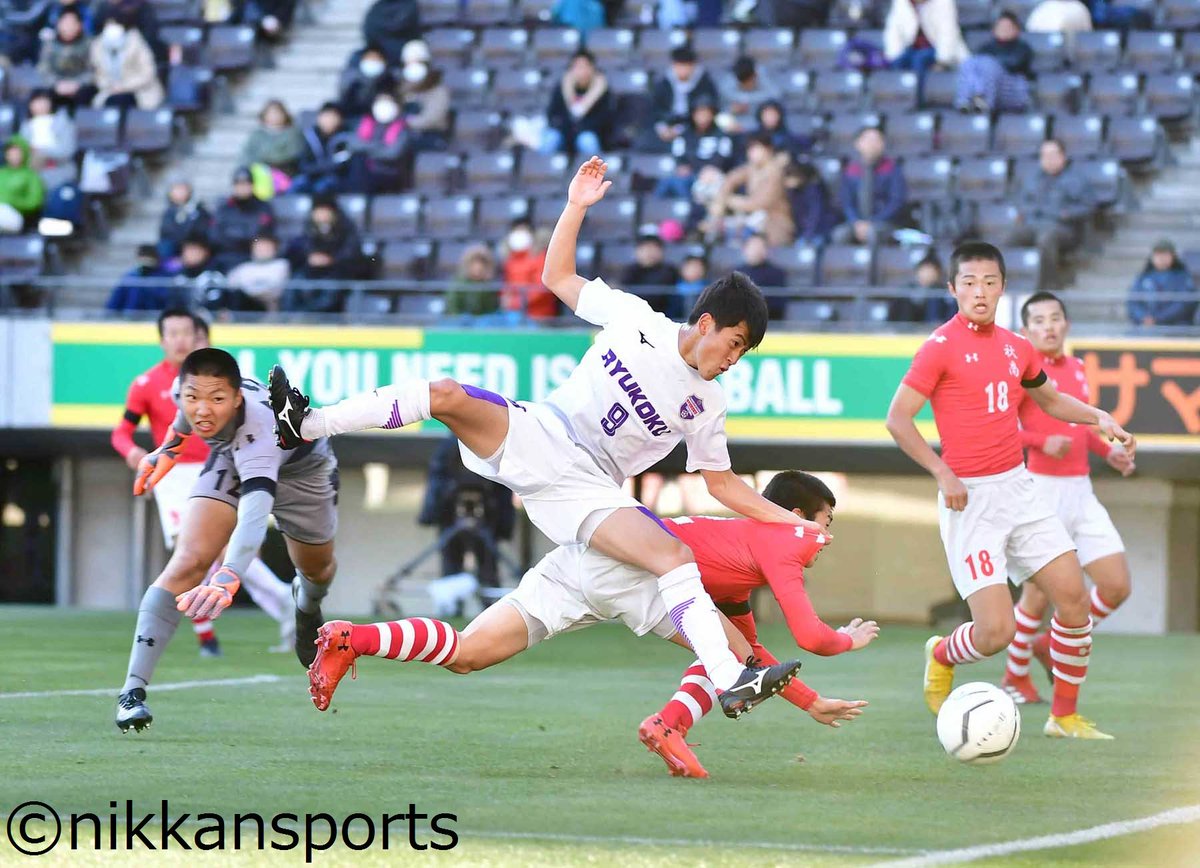 日刊スポーツ新聞社東北取材班 على تويتر 全国高校サッカー選手権大会 3日3回戦 ああああああああああああああ 秋田商 がまたまた勝ちました 龍谷 佐賀 と対戦し後半に追いつき１ １からｐｋ戦へ ４ ２で勝利し８強進出です ツイート文面は 秋田朝日放送