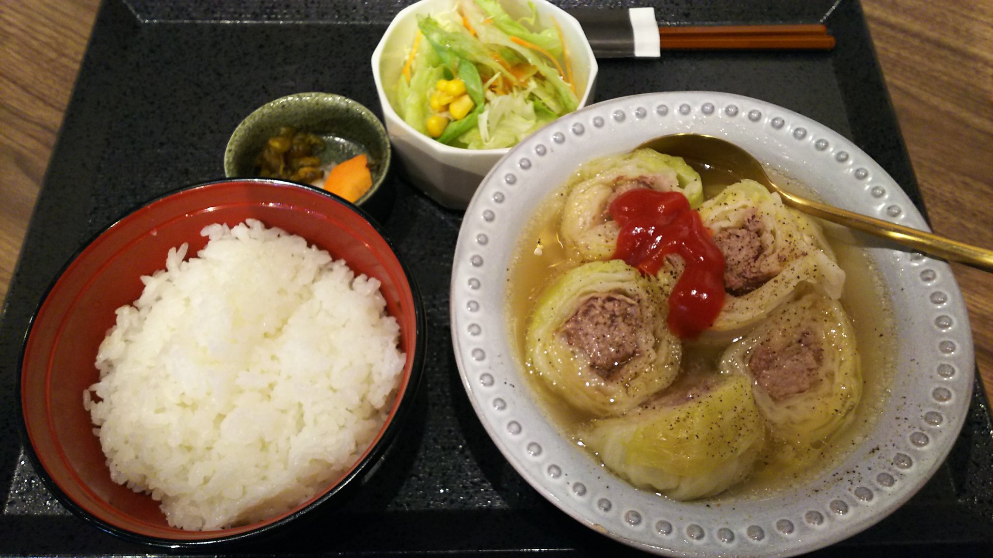 おっしょう 新宿 珈穂音 かぽね マツコの知らない世界で紹介されたロールキャベツ定食 大きなロールキャベツがゴロゴロ入っていて凄いボリュームw O W ロールキャベツ マツコの知らない世界 T Co Fftzm0ms5e Twitter