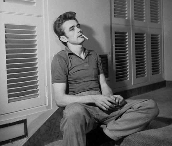 TPGSTYLE's tweet photo. Iconic Style| Get James Dean's  look here: https://t.co/WBzM0hRuvX
#TPGSTYLE #JamesDean https://t.co/aRzdljgBRC