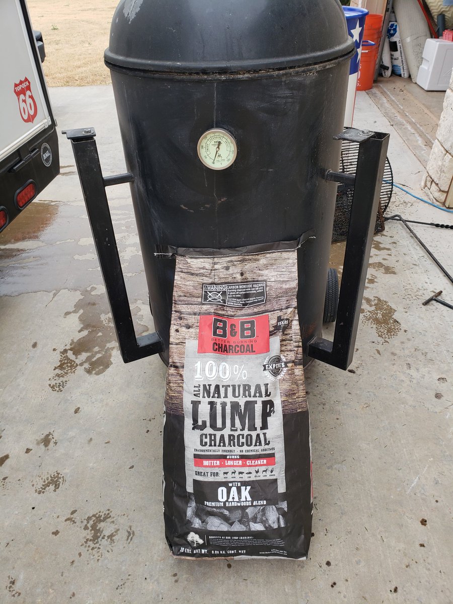 pitbullbbq's tweet photo. #bbcharcoal https://t.co/HC7hGQ4f11