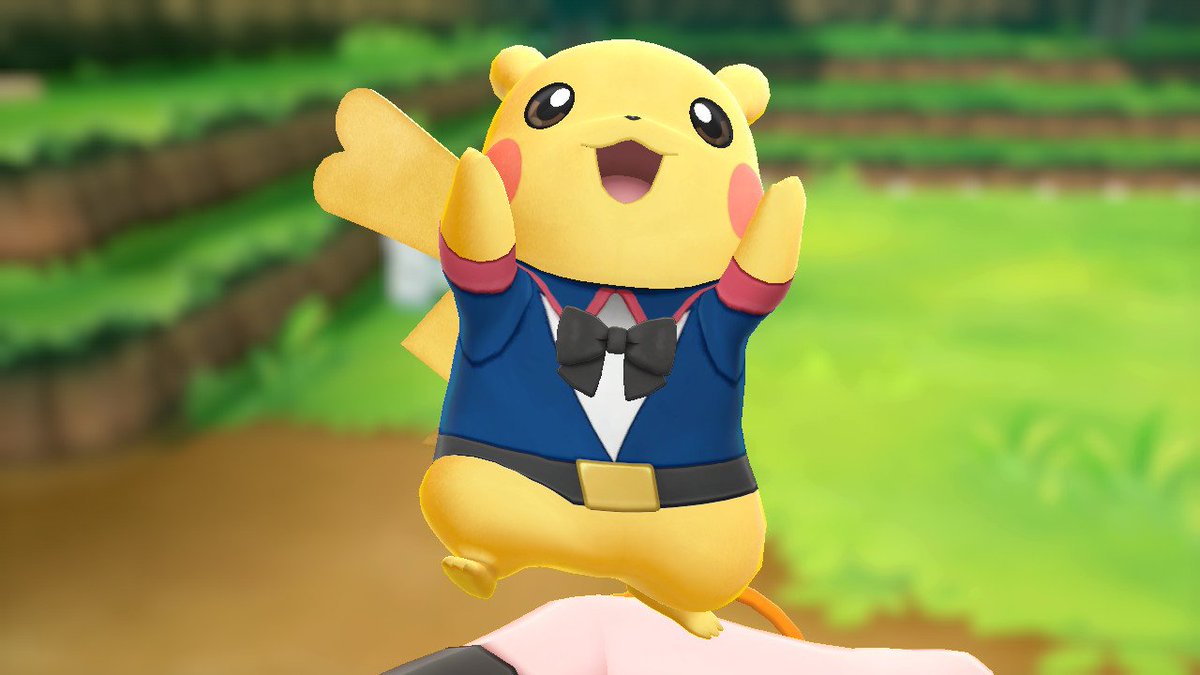 sendvulpix's tweet image. my pikachu: *does anything*
me:

#PokemonLetsGo #NintendoSwitch