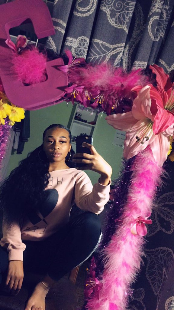 Chandlerevern's tweet photo. #catfishlife ๐๐these are all me..wow https://t.co/zsouqQLTVW