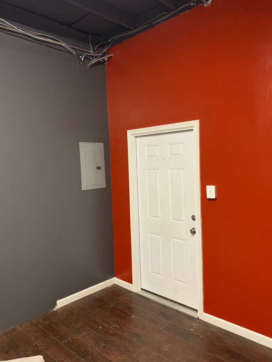 fatboi_stern's tweet photo. New Location Northern Liberties NBU RECORDS &amp; STUDIO 🤟🏾💯💯💯 https://t.co/ZsNHURNPVm