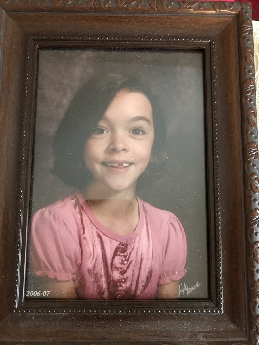 Cassidy_F_H's tweet photo. 2006 Cassidy might have peaked in cuteness https://t.co/SlEpLU3MVT