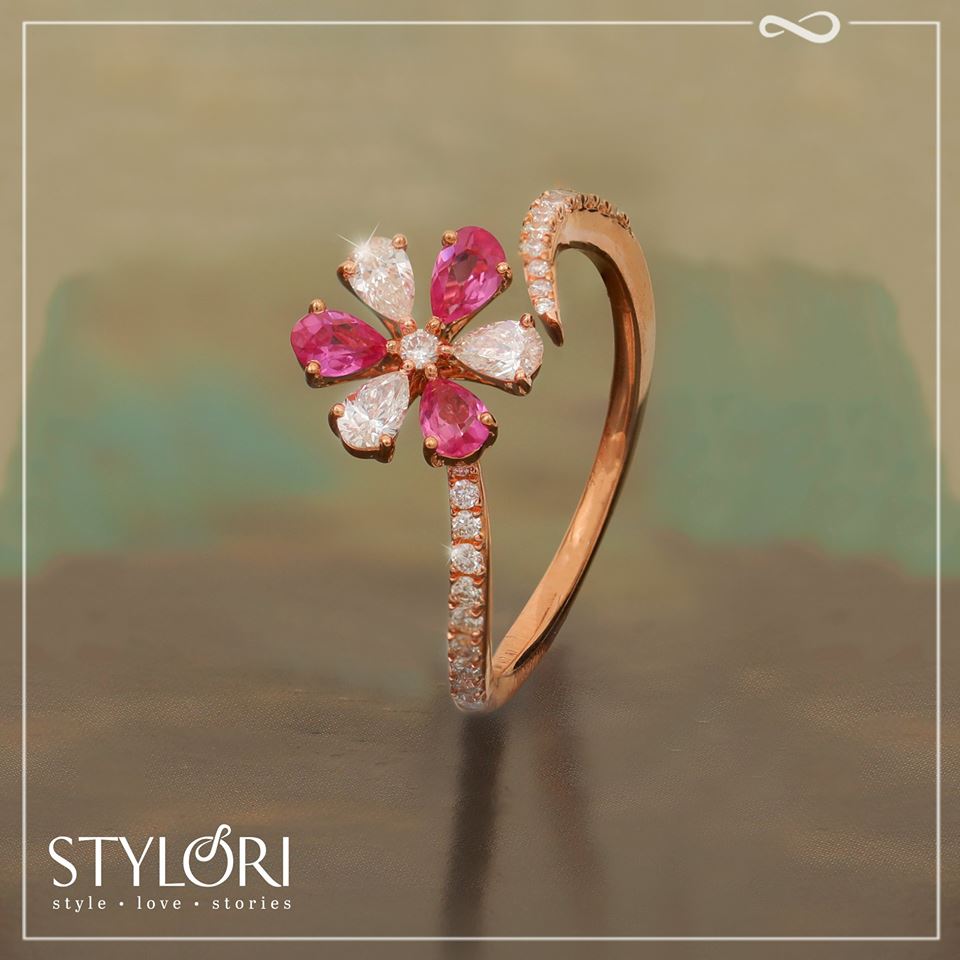 StyloriLove's tweet photo. Hanging Gardens Ring

Get 30% OFF on Making Charges

#Stylori #jewellery #Jewellerylover #Styles #accessories #fashion #gold #goldjewellery #shopping #onlineshopping #DiamondJewellery #ButterflyCollection 
shop now - https://t.co/lAhBiU8mm9 https://t.co/H8SggzL70R