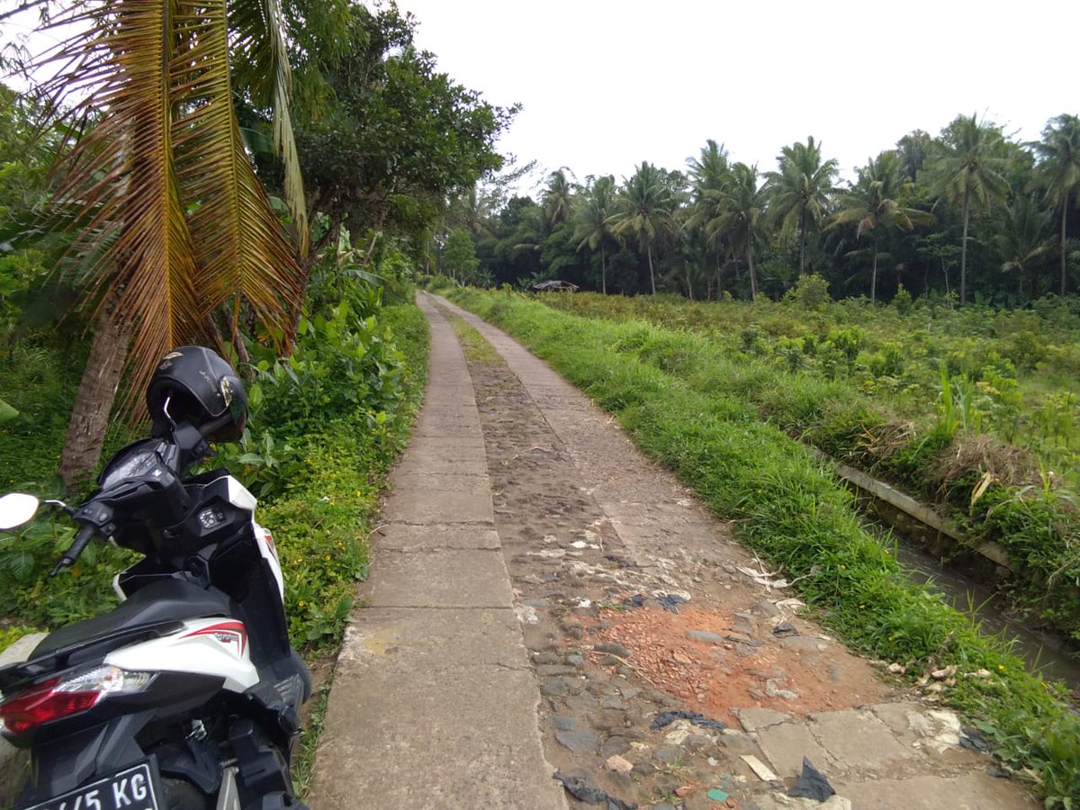 mbah_gundhul's tweet photo. Mau kayuh sepeda,
Atau mengayuh bahtera berdua?
Patut dicoba
#Indonesia #destinasiDigitalGenpi2019 #genPI #genWI #pesonaindonesia #wonderfulindonesia #destinasijawatengah #PasarGenPI https://t.co/7HqVBp6RpS