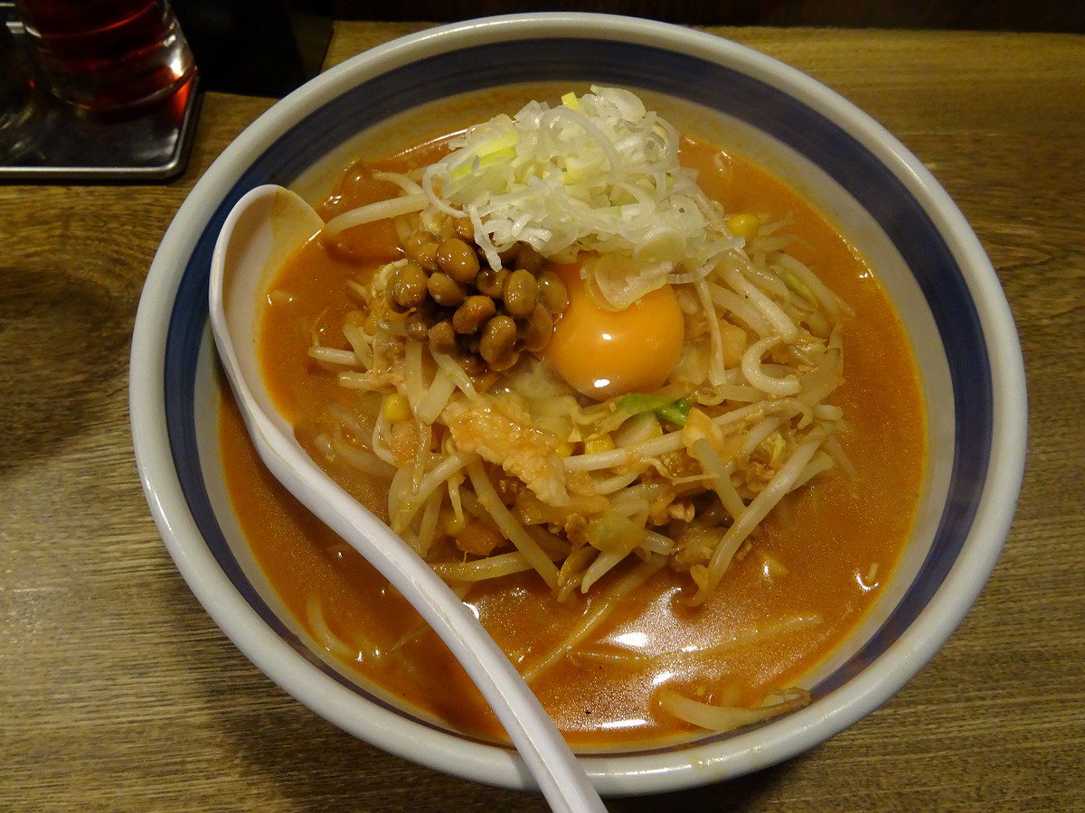 ট ইট র 仙台ラーメン事情リターンズ 柳家仙台東口店 仙台市宮城野区榴岡 キムチ納豆小 850 いつの間にか小盛りのメニューが出来ていました ニュルニュルキムチスープ癖になる味です つるっとしたのど越しの自家栽培小麦を使った自家製麺旨いです たっぷり