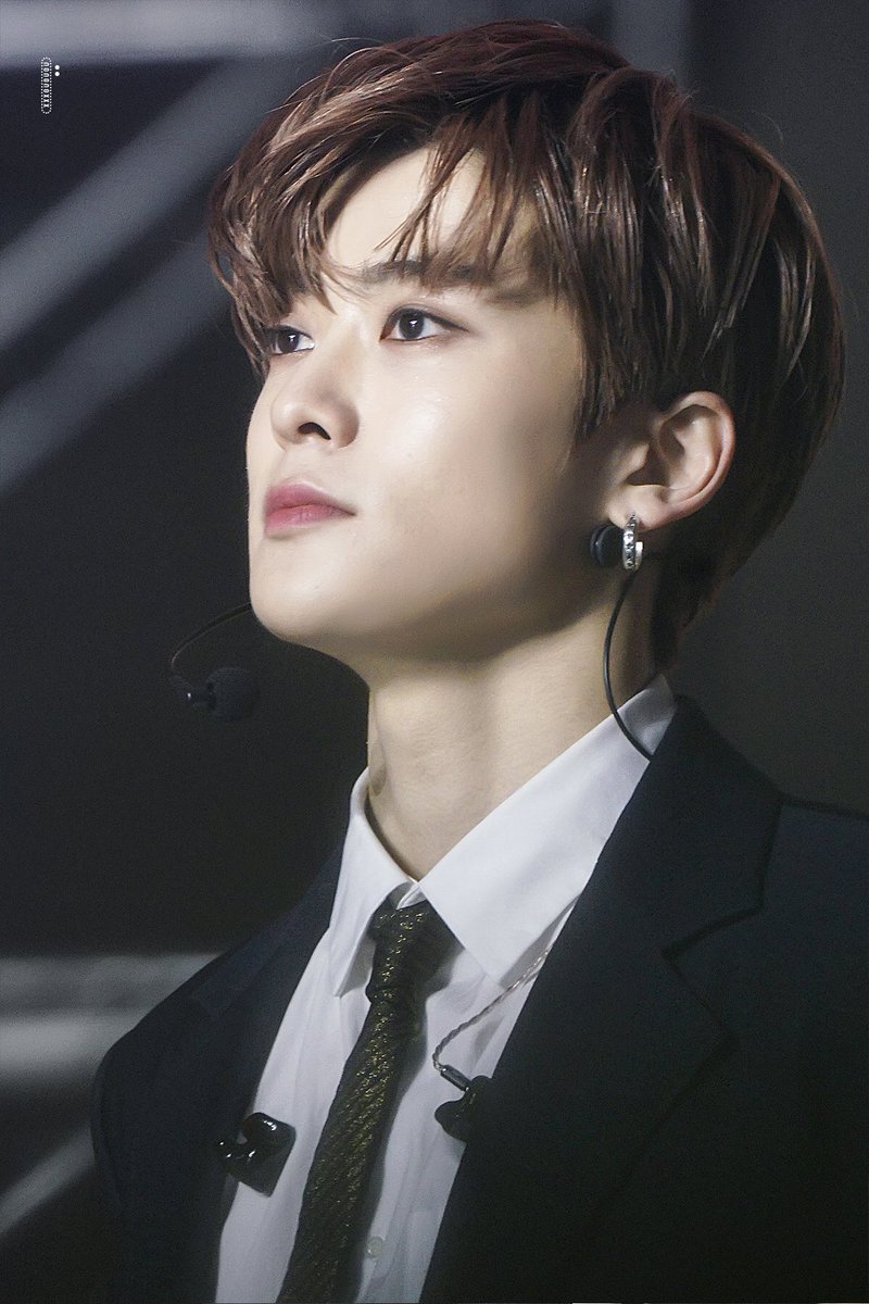 motorway0214's tweet photo. 😭💫
#Jaehyun #재현 #NCT127 https://t.co/aJisHQQGEQ