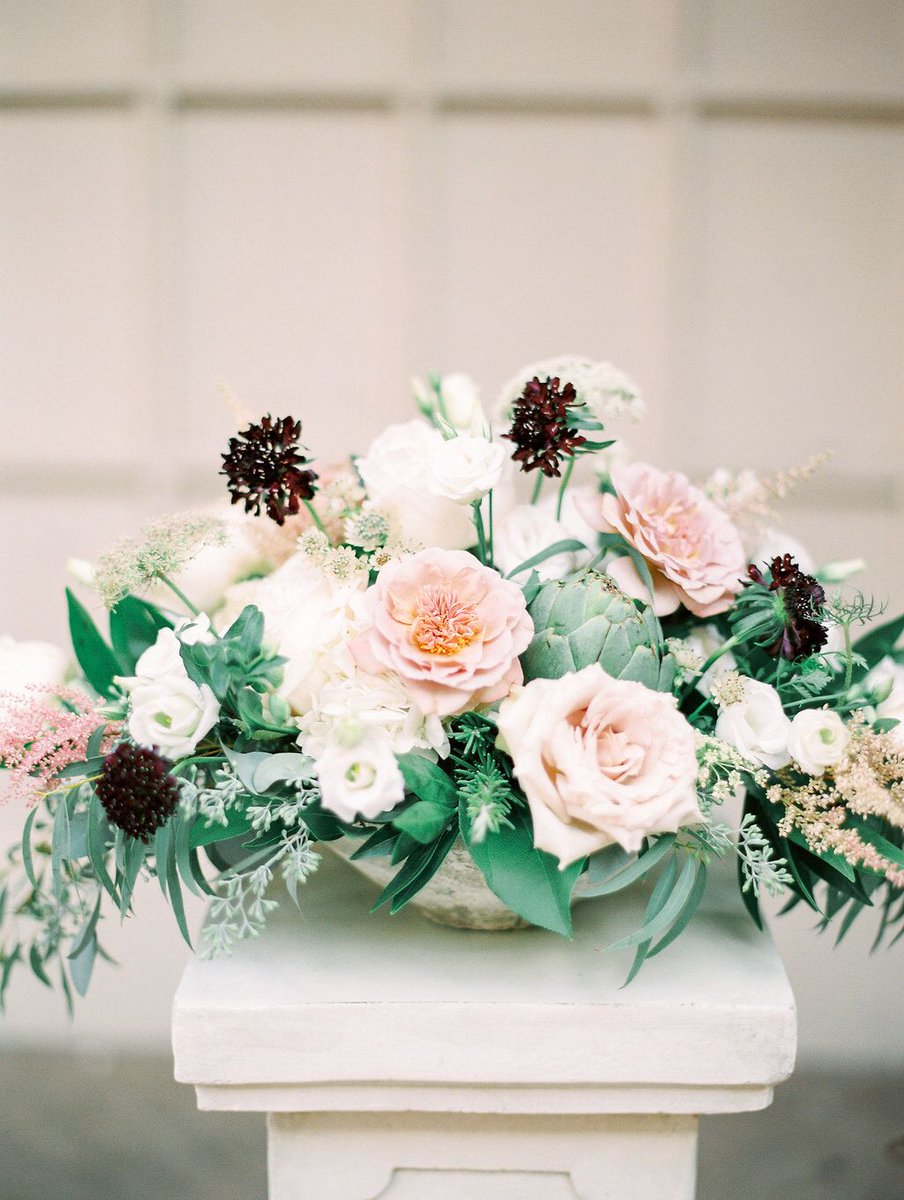 Guide from @HCouture_Events  on making your own Wedding Bouquet
Explore Via: goo.gl/GyFgLq
#weddingbouquet @WeddingPlanner1 #weddingbouquetideas @wedven #weddingplannerMiami