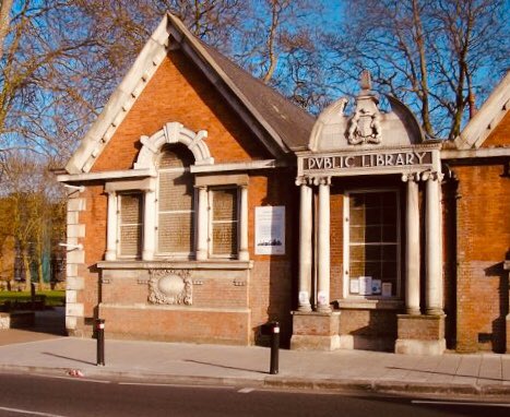 If you love libraries 🏫and would like to support them please help <a href="/EcoComUK/">Eco Communities</a> fundraise for our sister library 👭in Sydenham. They need urgent Roof Repair and require just £600! Pls RT 🙏🏻localgiving.org/roofs @EMW_CP <a href="/sydenhamural/">SydenhaMural</a>
<a href="/lewishamledger/">THE LEWISHAM LEDGER</a>