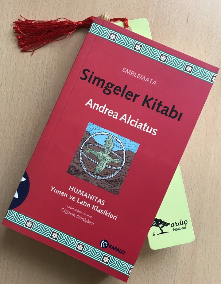 ardickitabevi's tweet photo. Simgeler Kitabı, Alciatus'un üniversite sıralarındaki öğrencilerinin ötesine geçip bütün insanlığa verdiği hukuk ve ahlak derslerini içerir.
@M_Kabalci dan, Ardıç’ta.

#kitap #AndreaAlciatus #simgeler #edebiyat #hellenistik #humanitas #kitapönerimiz #pazar #sahaf https://t.co/XFpbUBRtuz