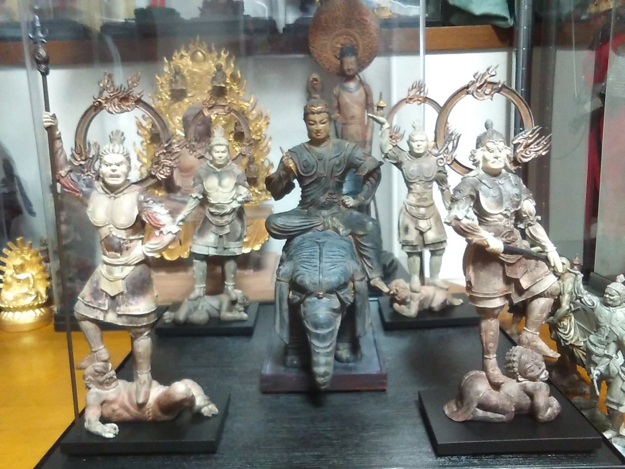 ট ইট র 甲冑フィギュアコレクター 鬼神 阿修羅と闘神 帝釈天 共に仏教に取り込まれ今では 同盟関係の二神だがかつては壮絶な戦いを繰り広げていた しかしその理由を知った時 正直脱力感に見舞われた 君ら神々のくせに煩悩丸出しですやん そしてこんな