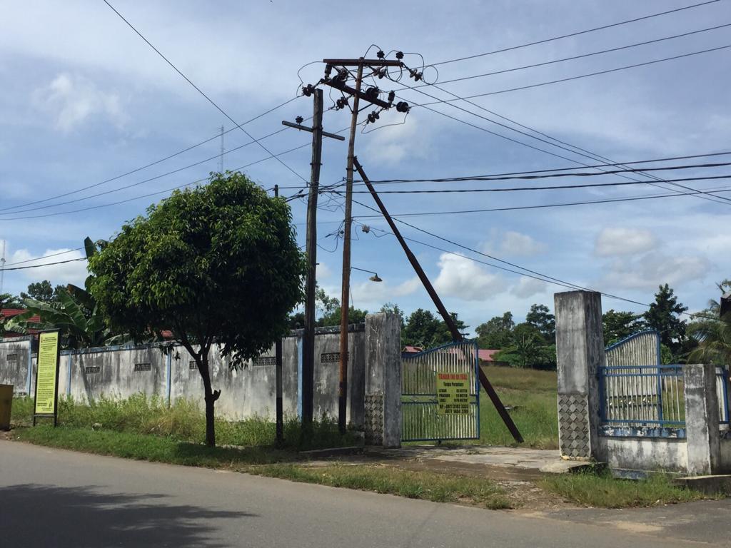 MarotinusW's tweet photo. Dijual tanah SHM luas 9627 m2 di Banjarbaru bundaran simpang empat sebelah Kementerian Kehutanan arah Mandiangin Riamkanan https://t.co/rEQSY4vq4j