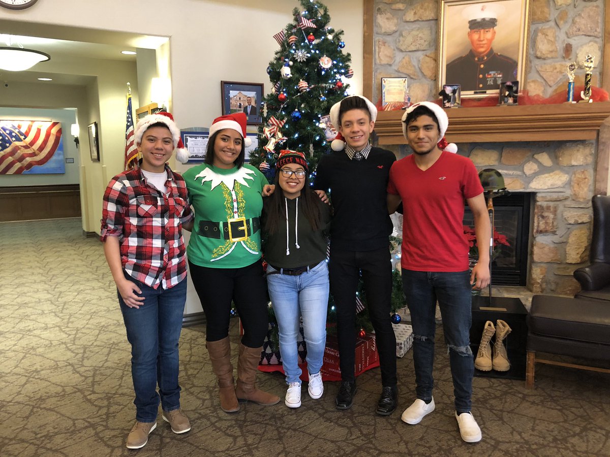 txdeca10's tweet photo. District Community Service Project 
The Commpasionate Cookie Drive 
We were able to give cookies to 8 elderly homes, 2 local churches, Bel Air Staff, and local neighborhoods! Happy Holidays ❣️💕❤️ https://t.co/4vB82fG8d0