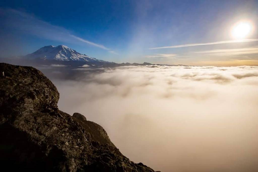 #Earth Got up at 230 to hike up here for sunrise. Got here and it was cloaked in clouds. It was wet, cold and windy. Decided to wait it out and im glad I did. (Mt Rainier, USA) [OC] [3000x2000]