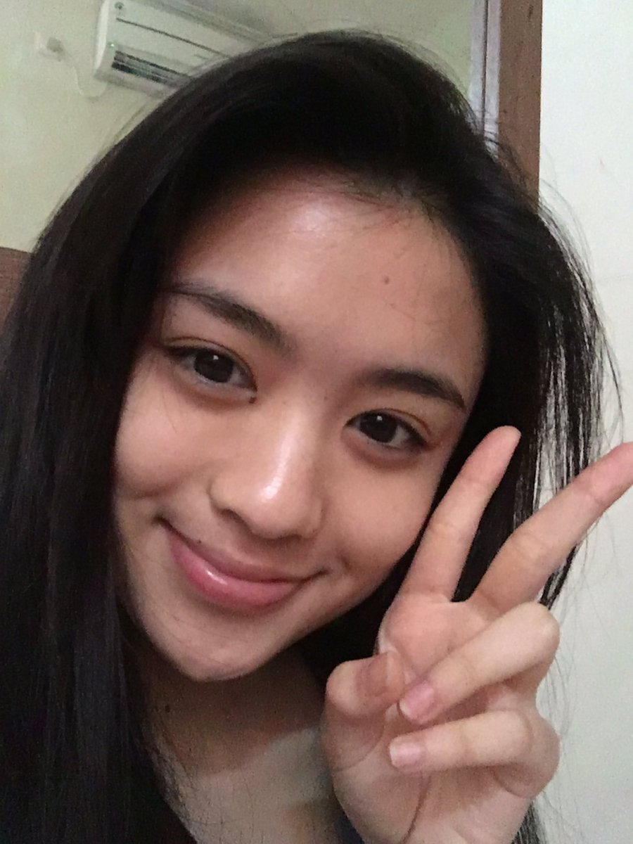 Debby Shinta tweet media