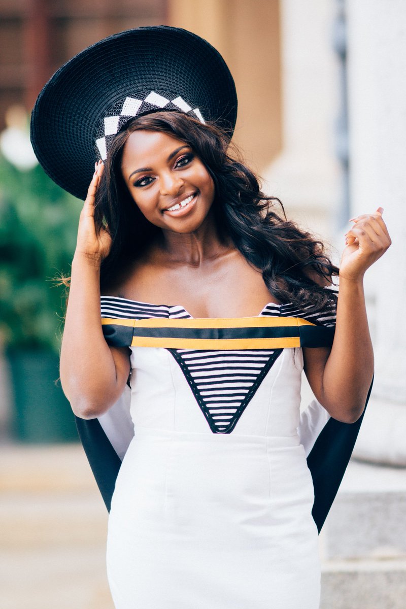 Mszinhlenovazi's tweet photo. Taking it back to my law school graduation! I am so grateful for the year that was 2018! God has blessed me in abundance โค๐๐. It wasn't easy but we made it!
Bsoc sci (LLB) University of Cape town
#uctgrad2018 https://t.co/QJ3z4ELl7h