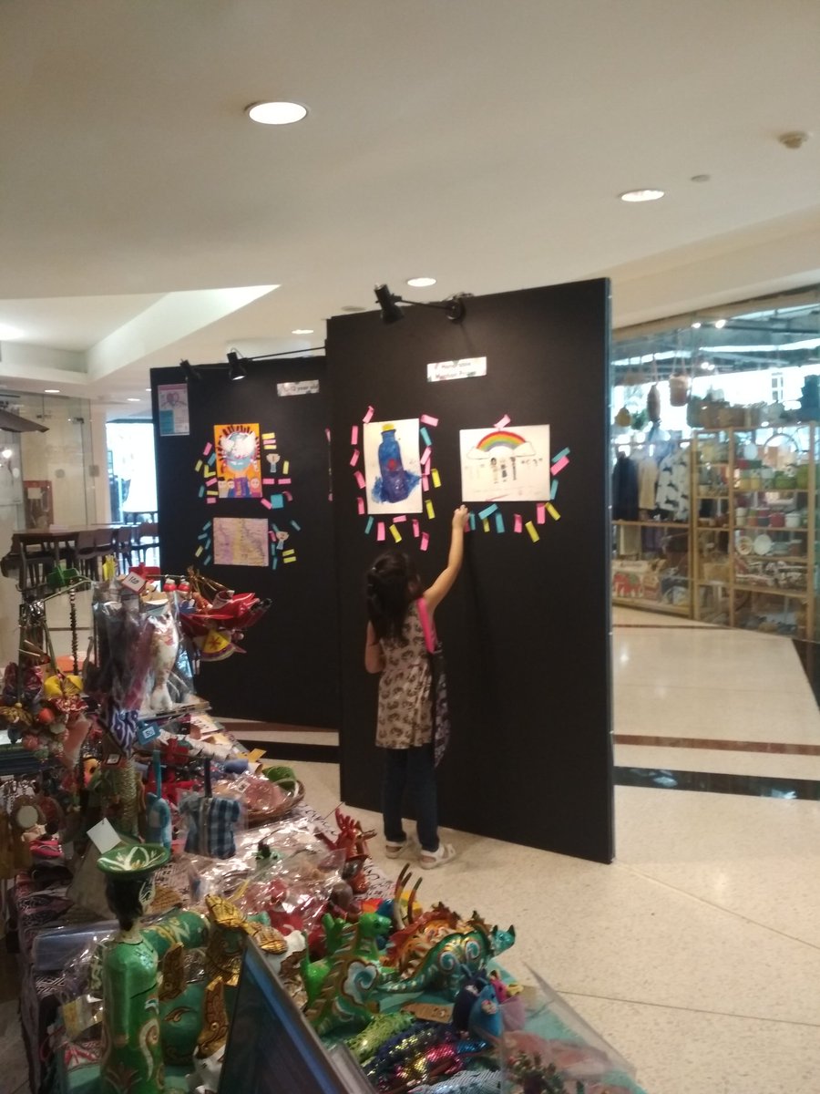 SEAJunction's tweet photo. After you vote, you can grab one or two or more merchandise and books here! We will also announce the winners tomorrow. Stay tuned.
#SoutheastAsia #SEAJunction #SEAJunctionsevent #minibookfair #drawingcompetition https://t.co/sNxE2sunlG
