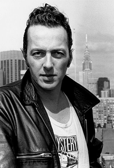 stoneroses1982's tweet photo. The word Legend gets thrown around too much.
Joe Strummer was one. 16 years today RIP @TheClash https://t.co/G9qbRQKzNc