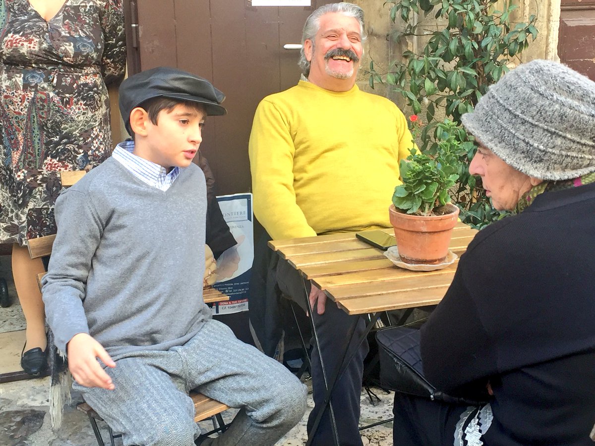 IarosOscar's tweet photo. Fine riprese in #Puglia di #BarJoseph, il nuovo film di @GiulioBase dopo i consensi per “Il banchiere anarchico”. Armonia e allegria sul set, le ultime tre settimane a Bitonto, con #IvanoMarescotti, #NicolaNocella e tanti attori tecnici maestranze pugliesi. #cinema https://t.co/7nyHnlzST4