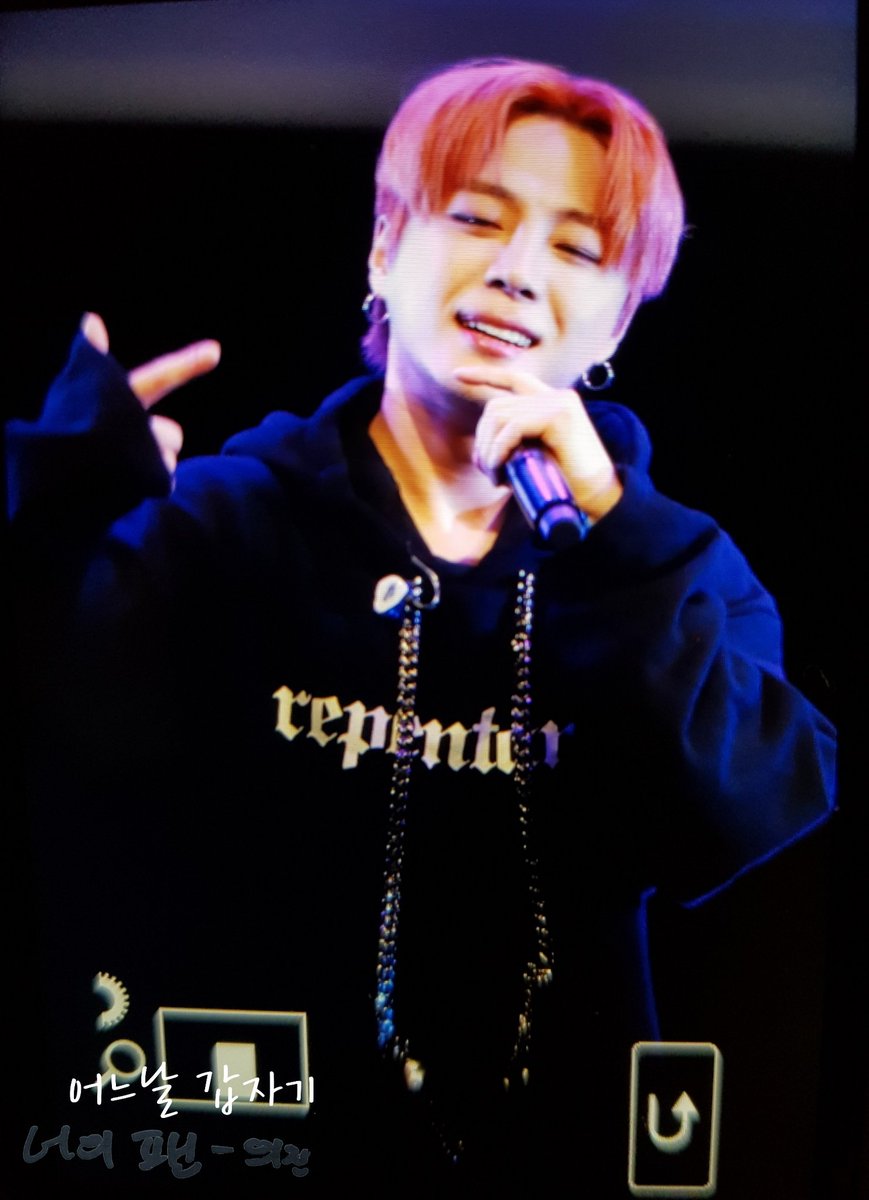 someday0215's tweet photo. 181222 빅플로 크리스마스 라이브 1부 프리뷰
#더유닛 #UNB #유앤비 #빅플로 #의진 #이의진 #EUIJIN #ウィジン https://t.co/SiWOZWX109