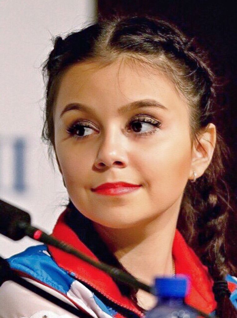 Изабела монер инст. Федорова фигуристка. Лины федоровой. Лины федоровой. Лины федоровой.