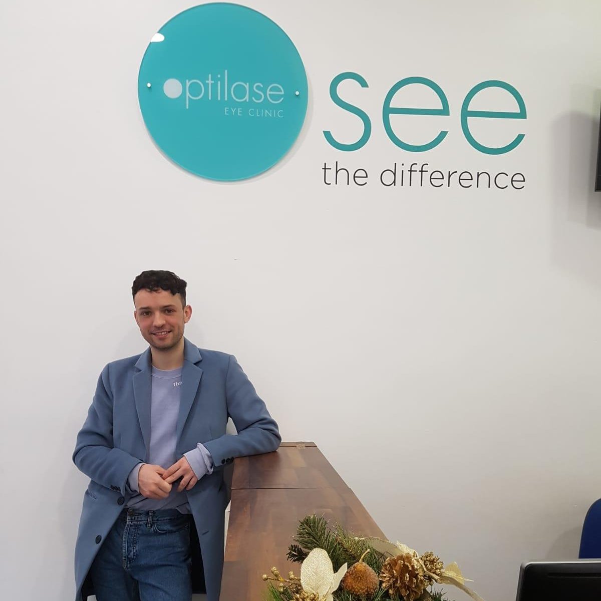 optilaseireland's tweet photo. We loved having James Kavanagh in with us to have his laser eye surgery at Optilase. Here he is back for his 1 week check up and looking forward to his future with his new eyes! 👀 @jamesalankavanagh
#SeewithOptilase #Optilase #Sight #2020 https://t.co/9VNEh4CbPI