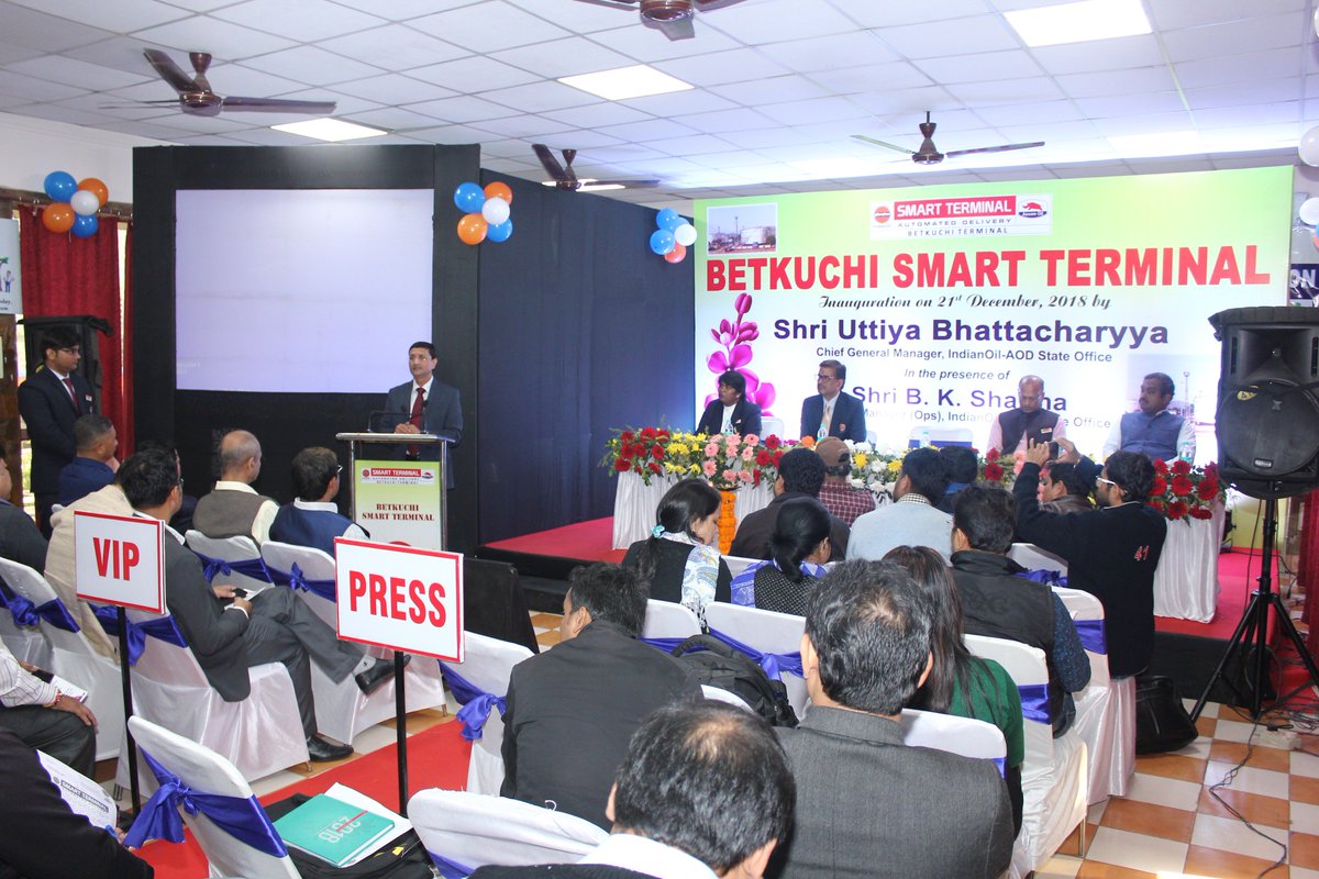 IOCL_Assam's tweet photo. Shri Bhattacharyya stated that a Smart Terminal design allows the driver to get TTs filled by themselves without any human intervention. This day is dedicated to all the fearless drivers who carries and delivers our product to difficult and fur flung terrain of North East. https://t.co/yUPIDnAMso