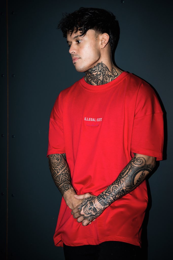 illegal_edit's tweet image. 