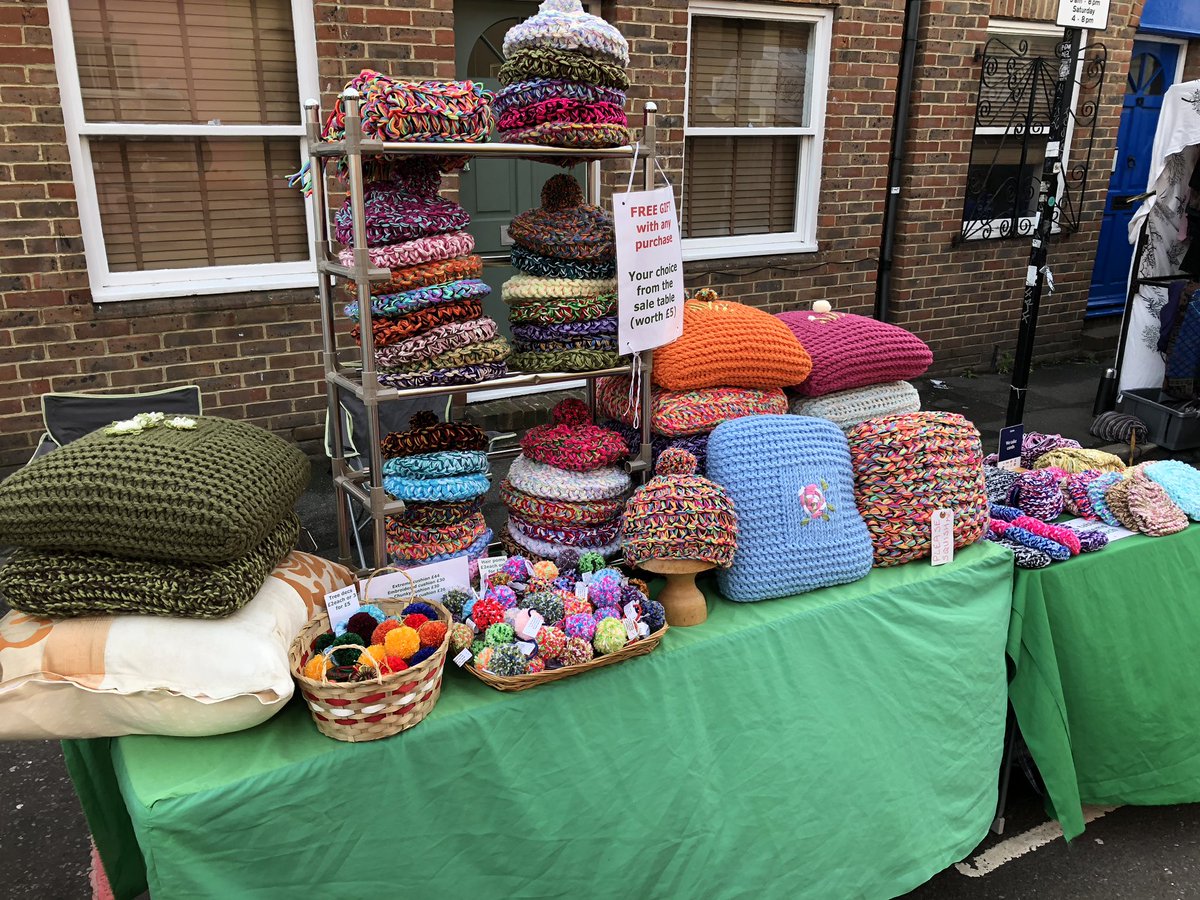 Knitsunique's tweet photo. All set up at Upper Gardner Street Brighton. £10 off when you spend £30 and a free gift with every purchase. Hope to see some of you soon. #handknit https://t.co/TQvsfsjI0s