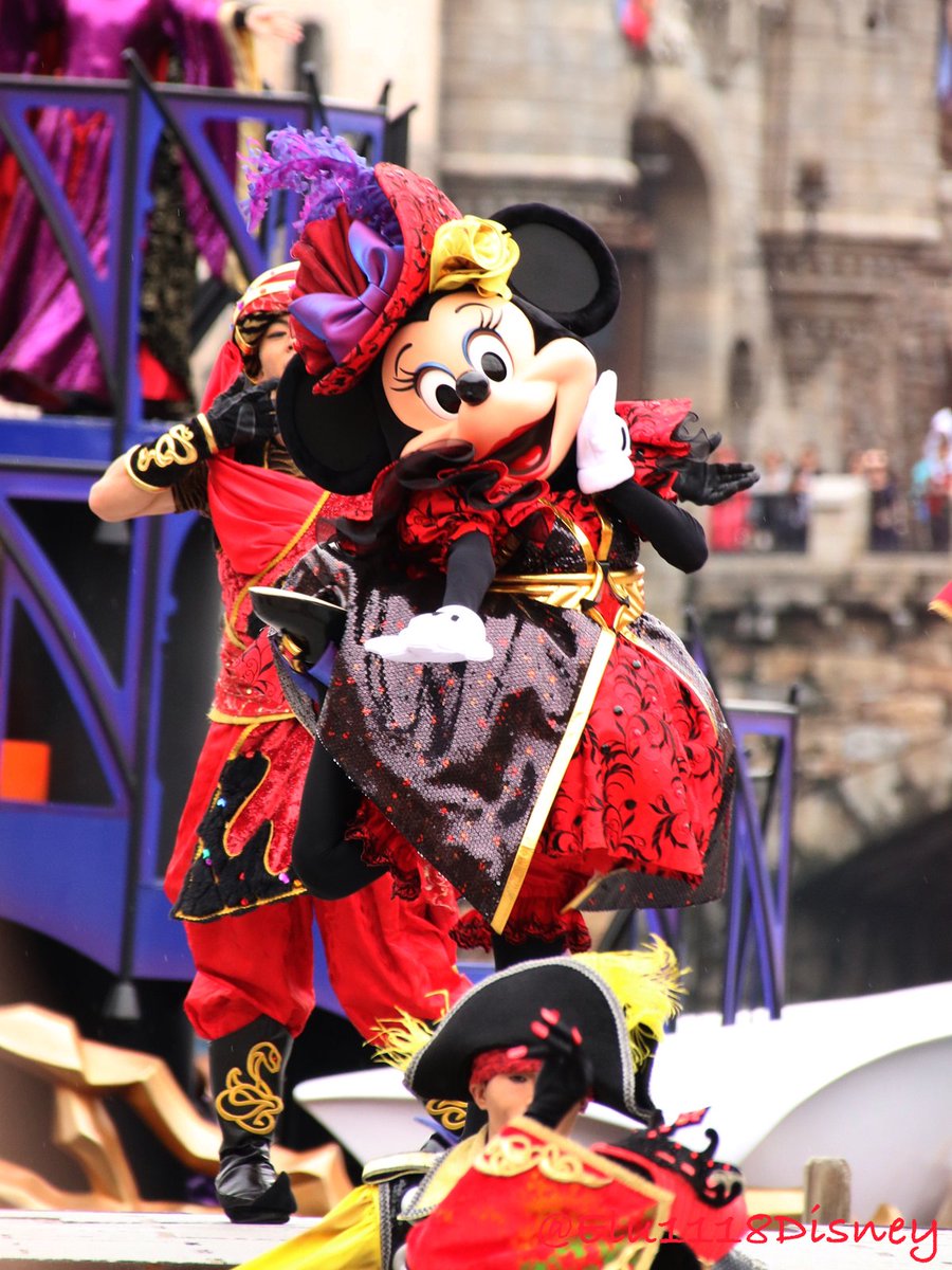 ミニーちゃん⭐︎ ようやく買えたミニーちゃんのぬいぐるみバッチ(´°°｀) | はまこの