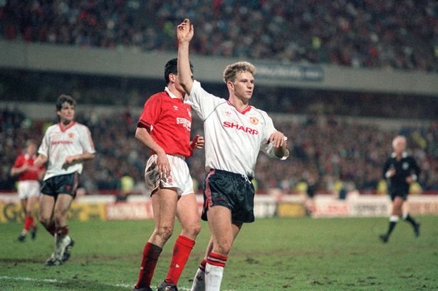 Happy birthday to Forward Mark Robins born 22-12-1969 Y.A.C. 1988-1993. Apps (70), Goals (17) 